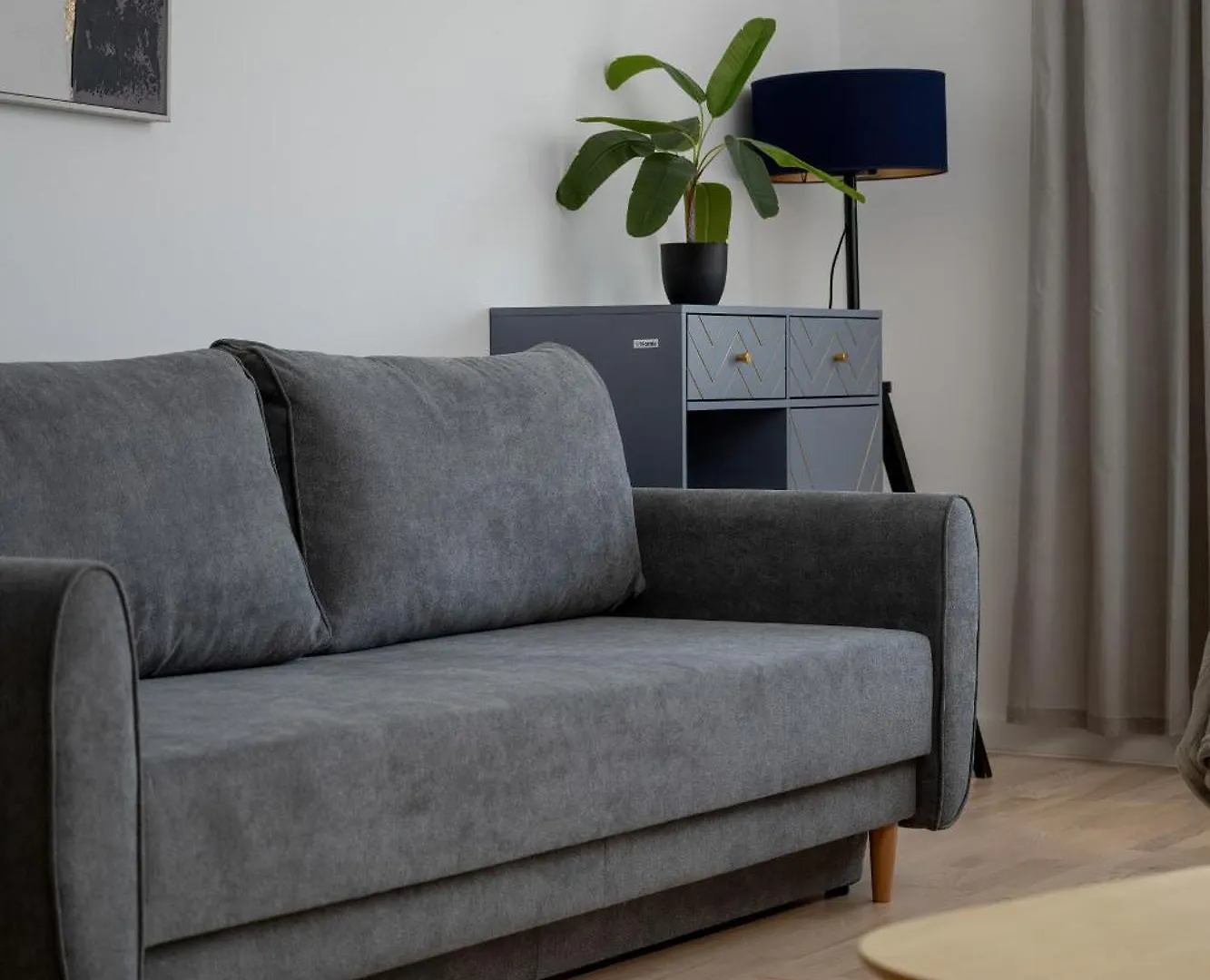Przestronne Studio Przy Rynku We Wroclawiu Z Klimatyzacja I Wanna By Noclegi Renters